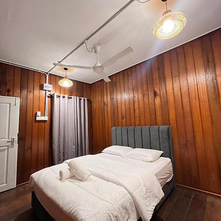 Kayangan Crystal Chalet Kampung Kuala Besut Eksteriør bilde